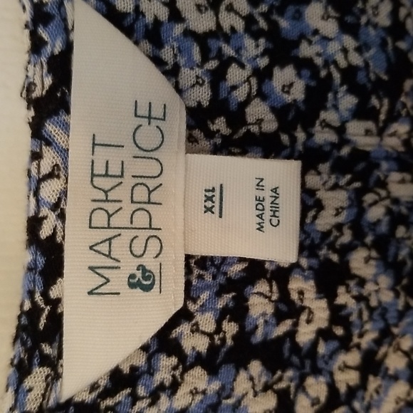 Market & Spruce *Juliette* button detail top - Picture 7 of 8